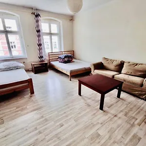 https://apartment-near-center.hotelswroclaw.com