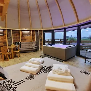 https://bukovina-glamp.zakopanehotels.org